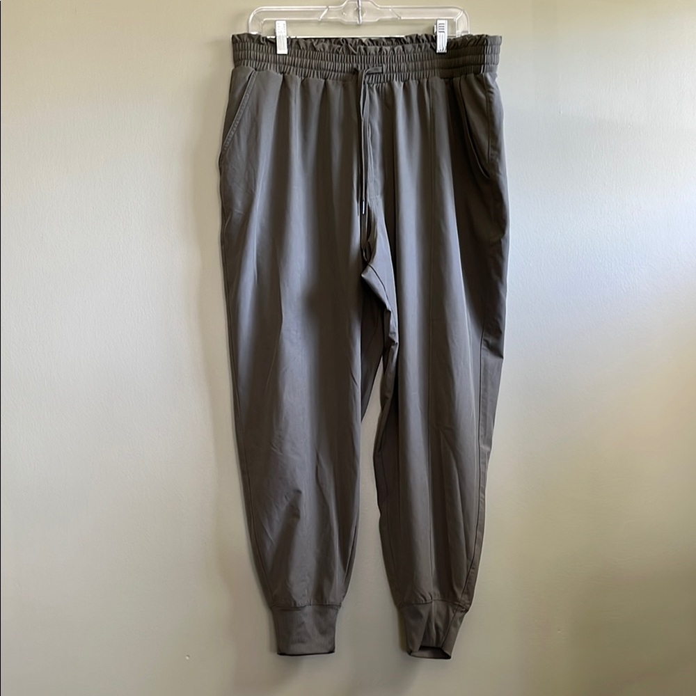 Abercrombie and Fitch Women’s casual jogger